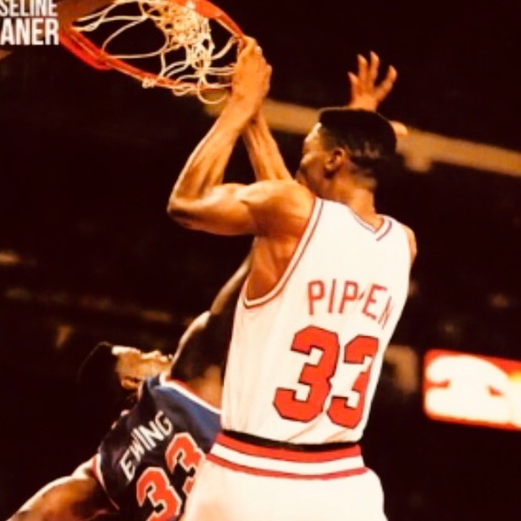 BRAND NEW!💯 SCOTTIE PIPPEN SLAM DUNK💥ON PATRICK EWING 8.5x11 GLOSSY POSTER!🤩 - Picture 3 of 4